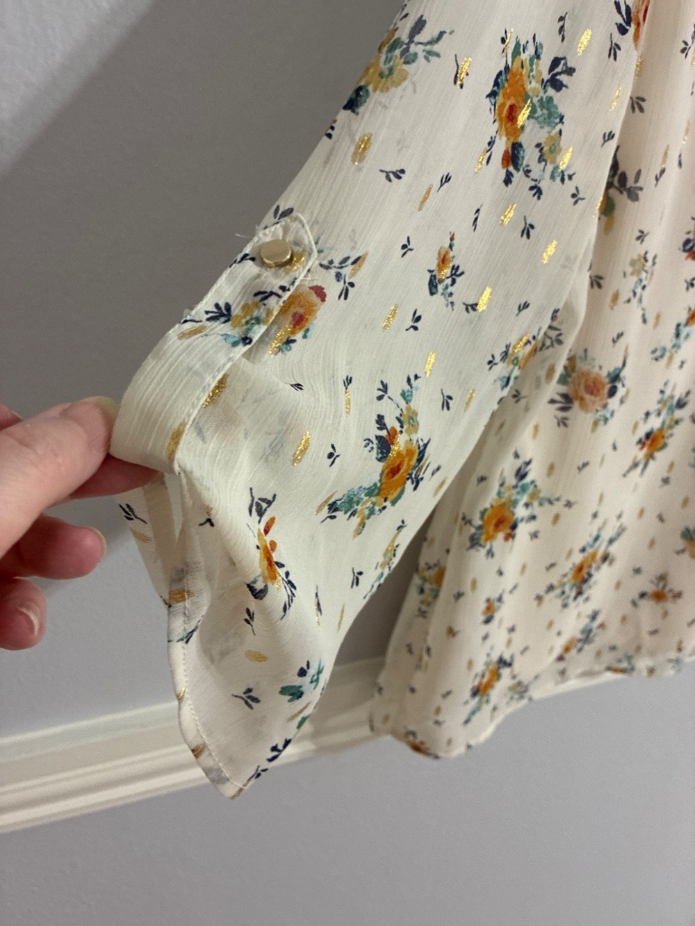 Sara Michelle Floral Metallic Gold Fleck Blouse S Cream Boho V-Neck 3/4 Sleeve - Picture 10 of 10